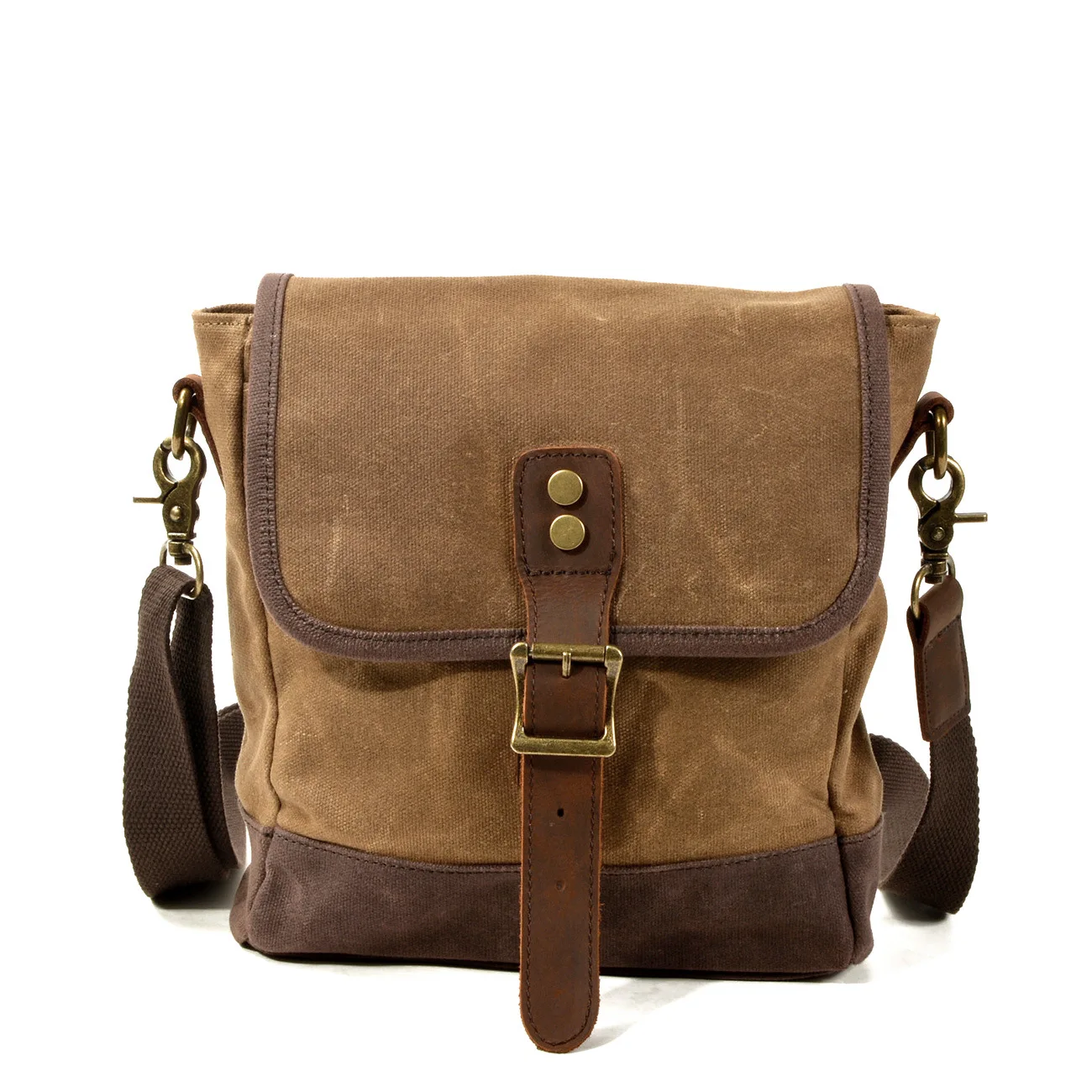 Japanese and Korean new men's trend messenger shoulder bag oil wax canvas with leather leisure bag outdoor travel bag