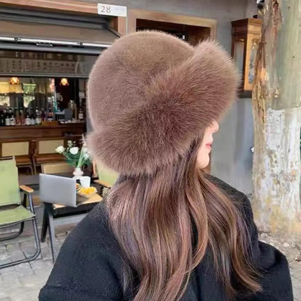 Nowa puszysta czapka zimowa damska z futerkiem, ciepła ochrona uszu, czapka narciarska na śnieg dla kobiet, luksusowa pluszowa czapka rybacka, ciepła, gruba czapka zimowa