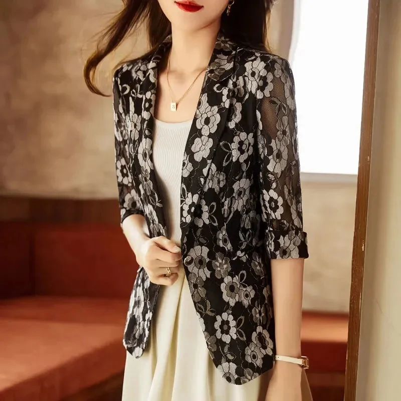 2024 Autumn Women\'s New Korean Small Suit Jacket Female Lace Embroidery Hollowed Out Slim One-third Sleeve One Button Suit Top