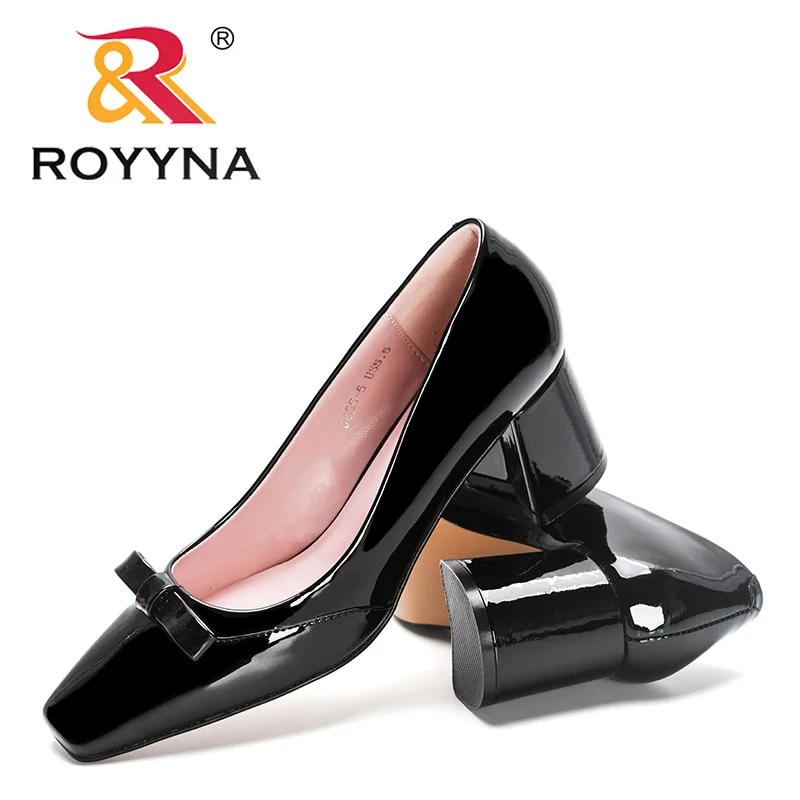 Royyna 2023 novos designers elegantes sapatos de couro de patente feminino dedo do pé quadrado fivela deslizamento de salto alto sapatos de casamento calçados femininos