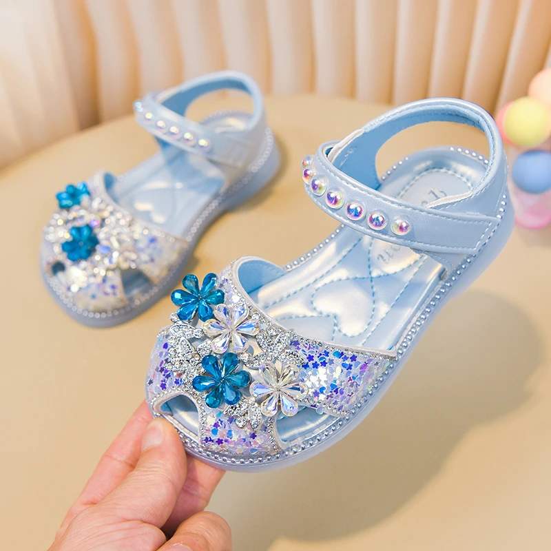 *Summer New Round Toe Elegant and Comfortable Princess Flat Sandals Fashionable Hot Selling Rhinestone Girls Casual Sandals