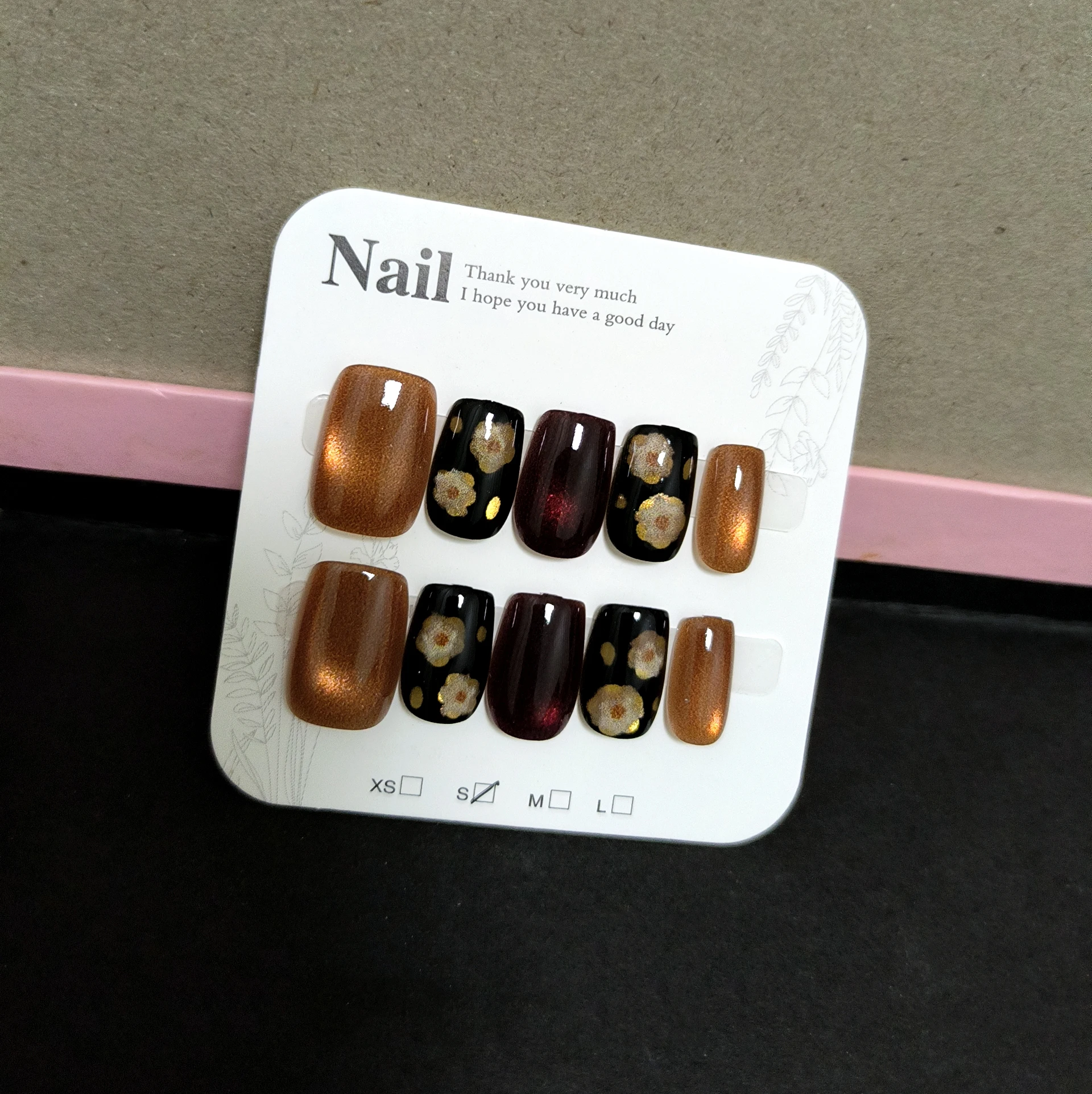 10pcs Brown Black Retro Flower Fake Nails Y2k Cat's Eye Short Square Elegant French Reusable Press On Woman False Nail Tips