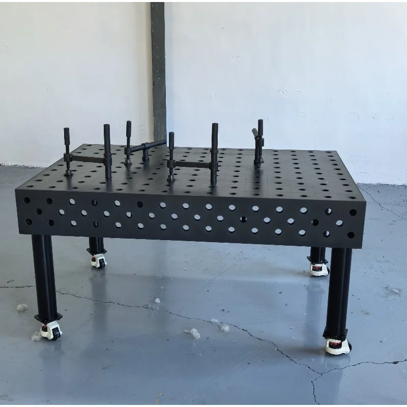 Precision welding and welding table for new conditions of steel table with modular fixture system