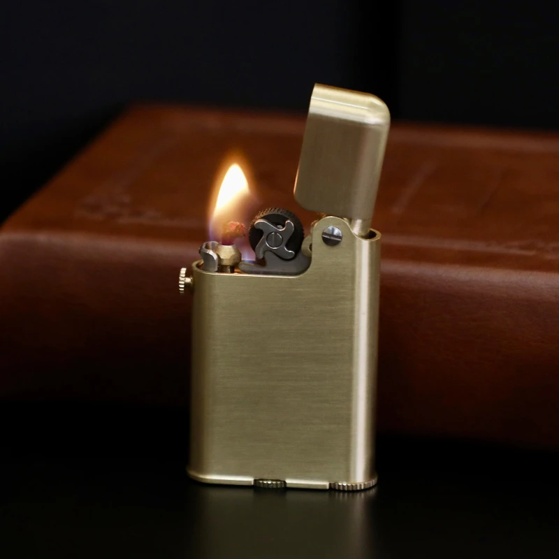 Beacon wheel ejection oil lighter mechanical semi-automatic press grinding wheel classic antique retro simple creative gift