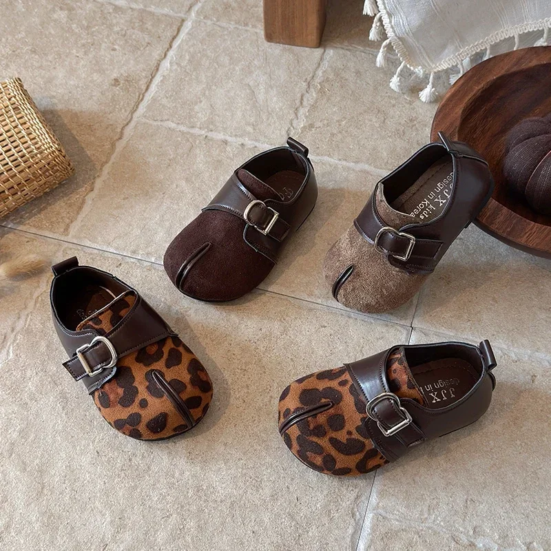 2026 Children's Retro Flats Spring Autumn Leopard Fashion Kids Girls Leather Shoes Outdoor School Non-slip Toddler Casual Shoes