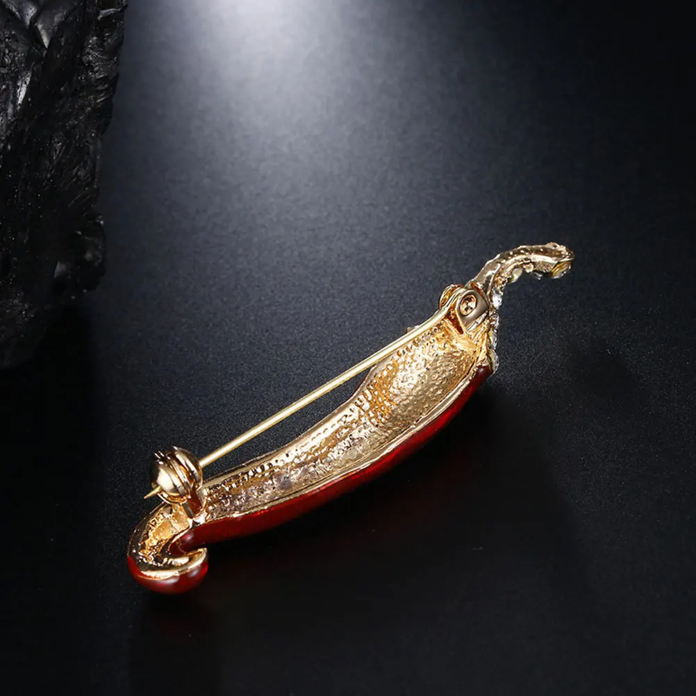 

2Pcs Metal Enamel Brooch Pin Chili Pepper Shape Alloy Lapel Pin for Home Office Party Favors Vegetable Style Fashion Accessory