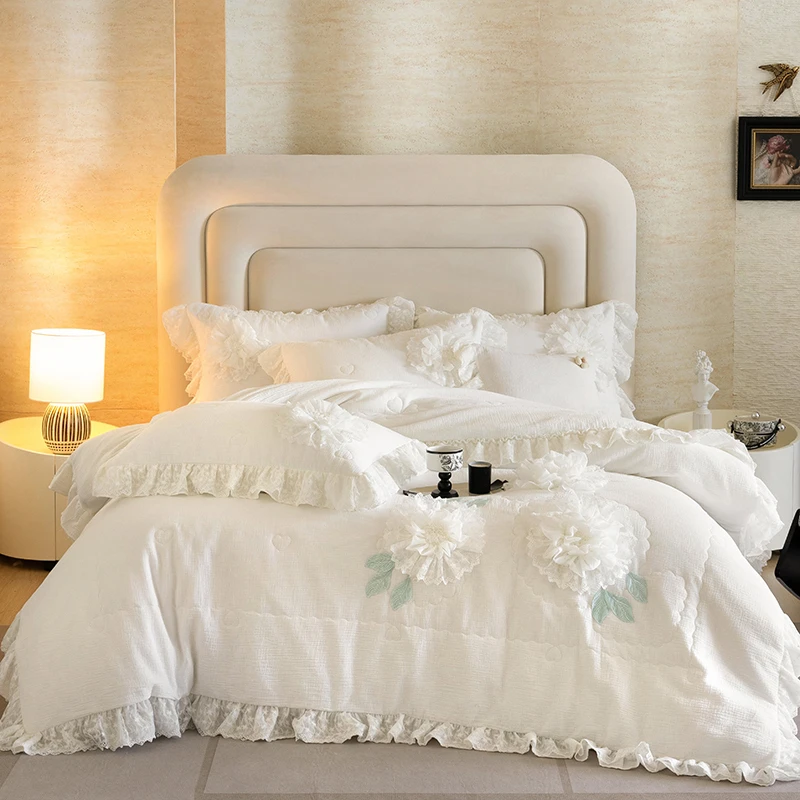 White Double-Layer Gauze Quilted Cotton Bedspread Duvet Cover Pillowcases with Flowels Soft Breathable Double Queen King 4Pcs