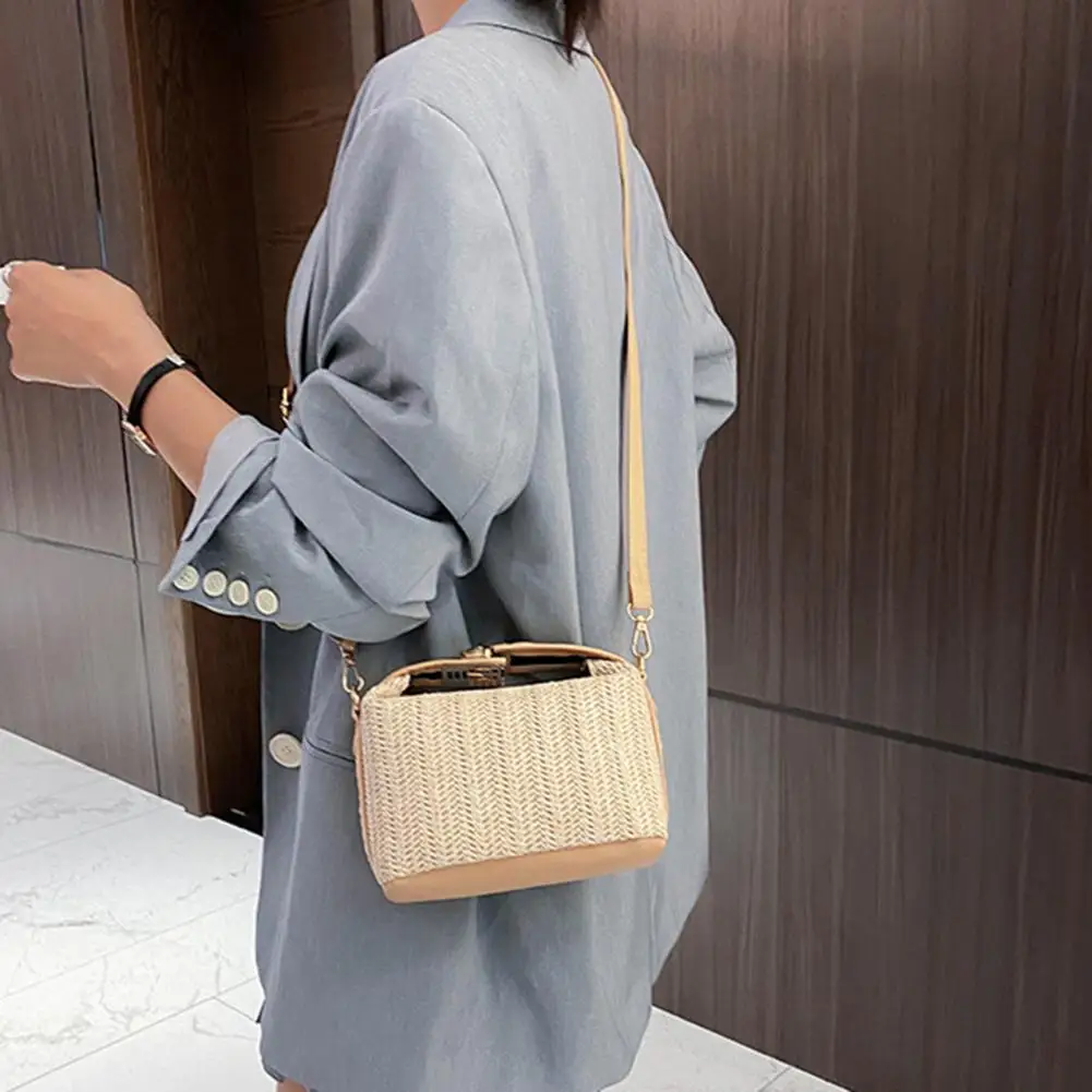 Casual Straw Tote Stylish Women's Straw Braided Handbag with Adjustable Strap Large Capacity for Commuting Traveling Everyday