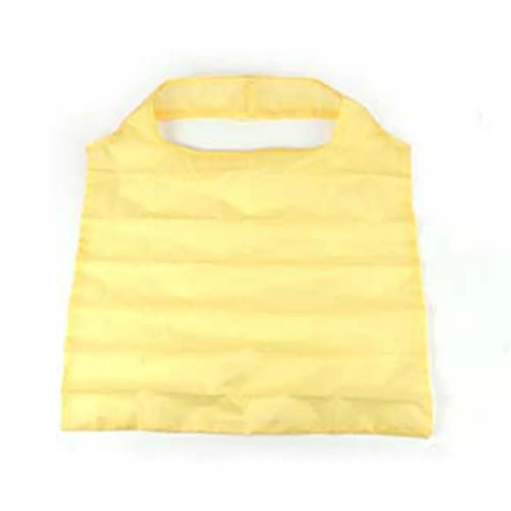 Ciondolo a forma di cartone animato con borsa per la spesa Velluto a coste multifunzionale Custodia pieghevole ecologica per bambola Portachiavi con frutta in peluche carino da viaggio