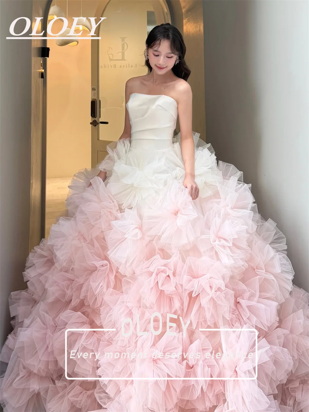 OLOEY Luxury Strapless A-Line Korea Wedding Dresses Ivory Pink Big Flowers Bridal Gown Customized Lacing Back Vestidos De Novia