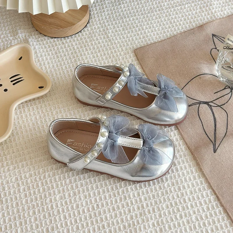 

Туфли принцессы для девочек, новая весенняя модная детская кожаная обувь с бантом, нескользящая детская повседневная обувь на плоской подошве с мягкой подошвой