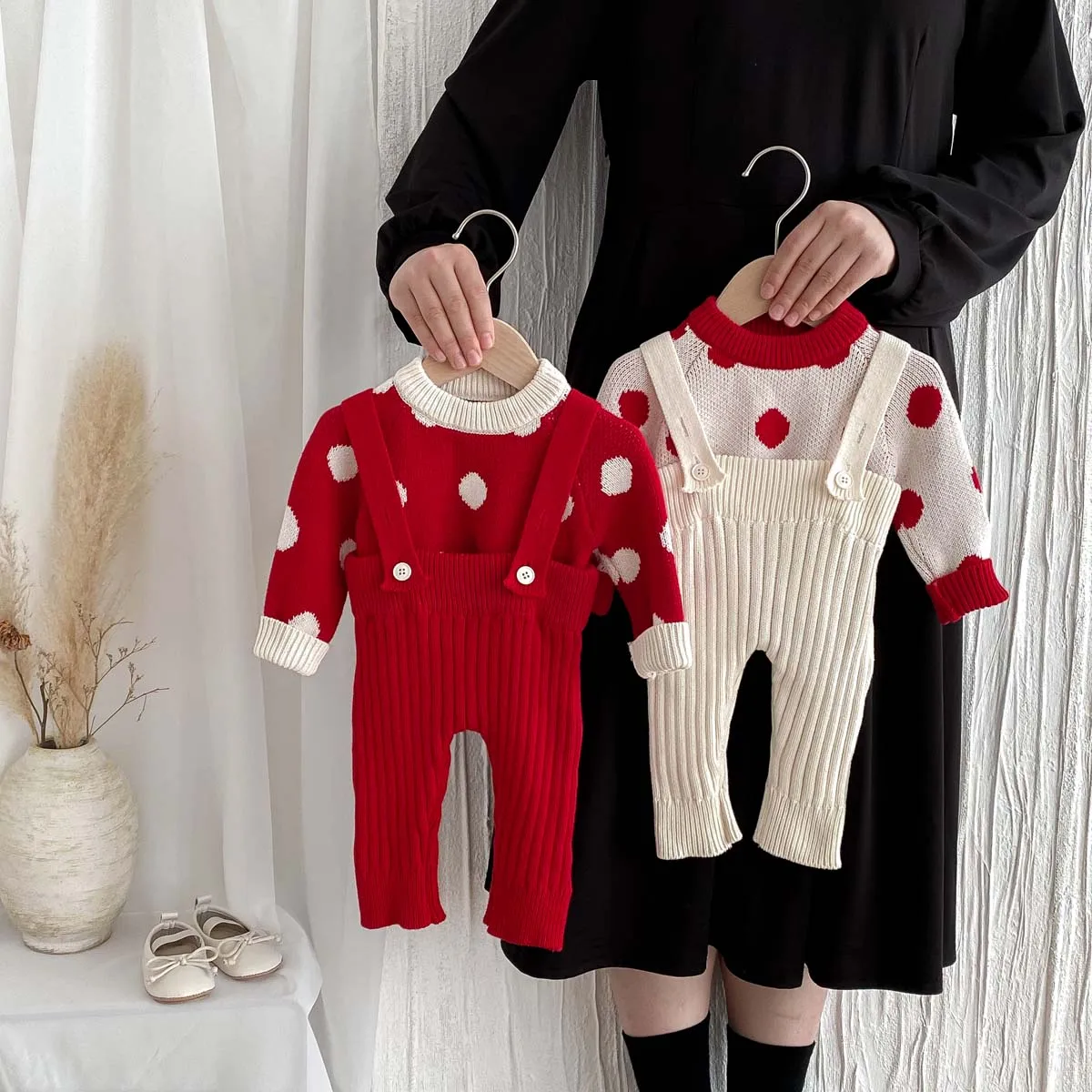 

Autumn and Winter Baby Contrast Dot Sweater Knitted Long Sleeve Top Knitted Strap Jumpsuit suit Autumn and Winter Baby Girl Knit