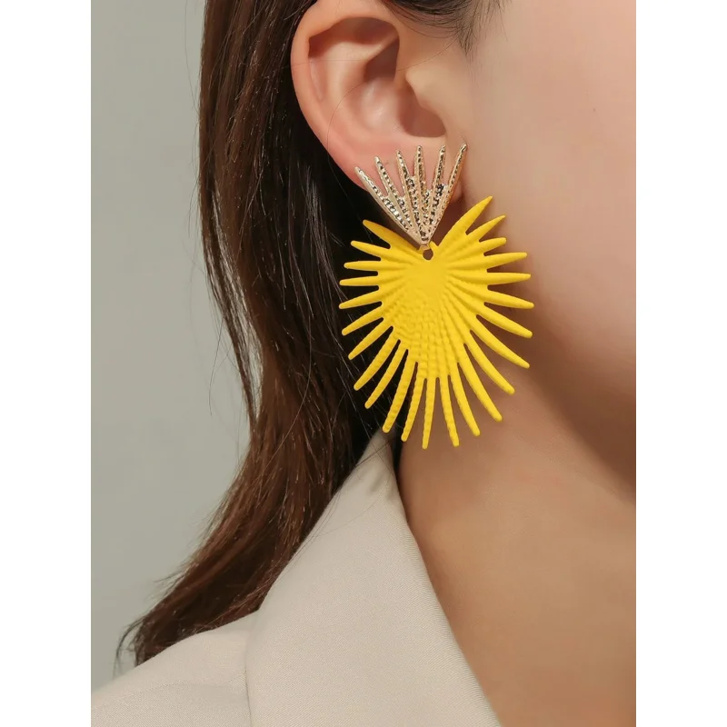 Structured Drop Earrings for Women Metal Geometric Punk Style Exaggerated Personality Fan-shaped Earring Fan-s