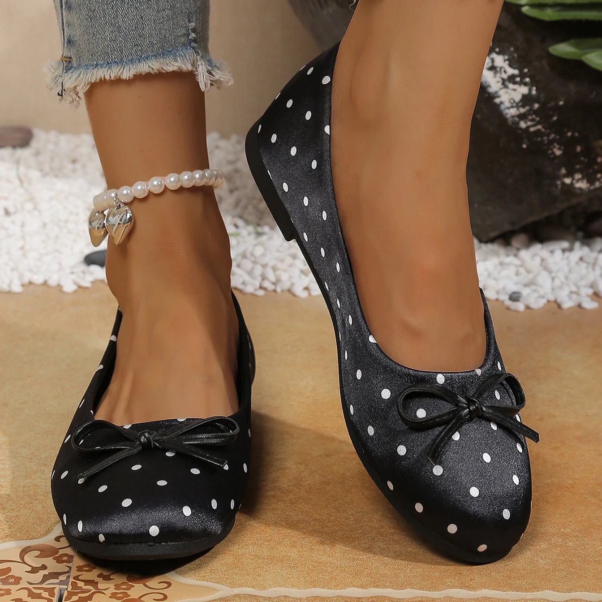 Damen-Ballerinas mit Polka-Dot-Muster und Schleife, runde Zehenpartie, Slip-On, lässige flache Schuhe – Detail 23