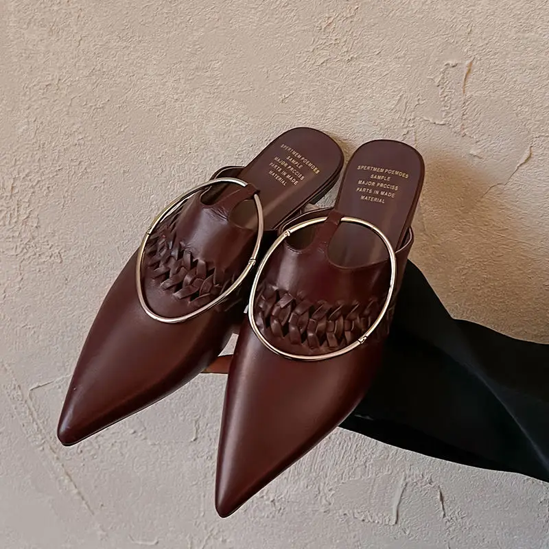 

Wine Red Leather Women Mules Sexy Pointed Toe Spring Slippers Metal Circle Beige Single Flats Top Design Sapatos Femininos