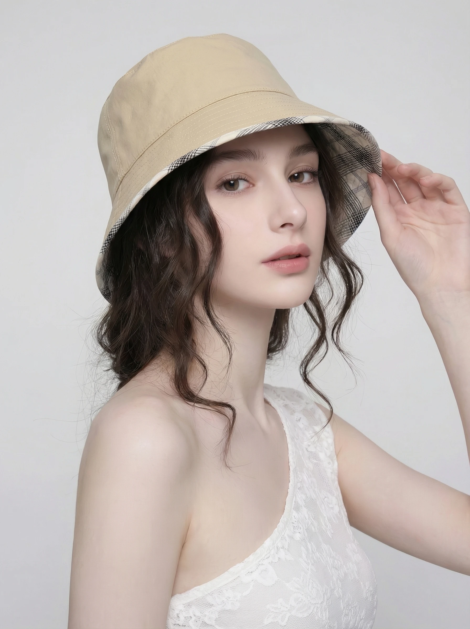 chapeau-de-pecheur-double-face-a-motif-ecossais-degrade-collection-printemps-2026-pour-femme-tendance-amincissant-le-visage-protection-solaire