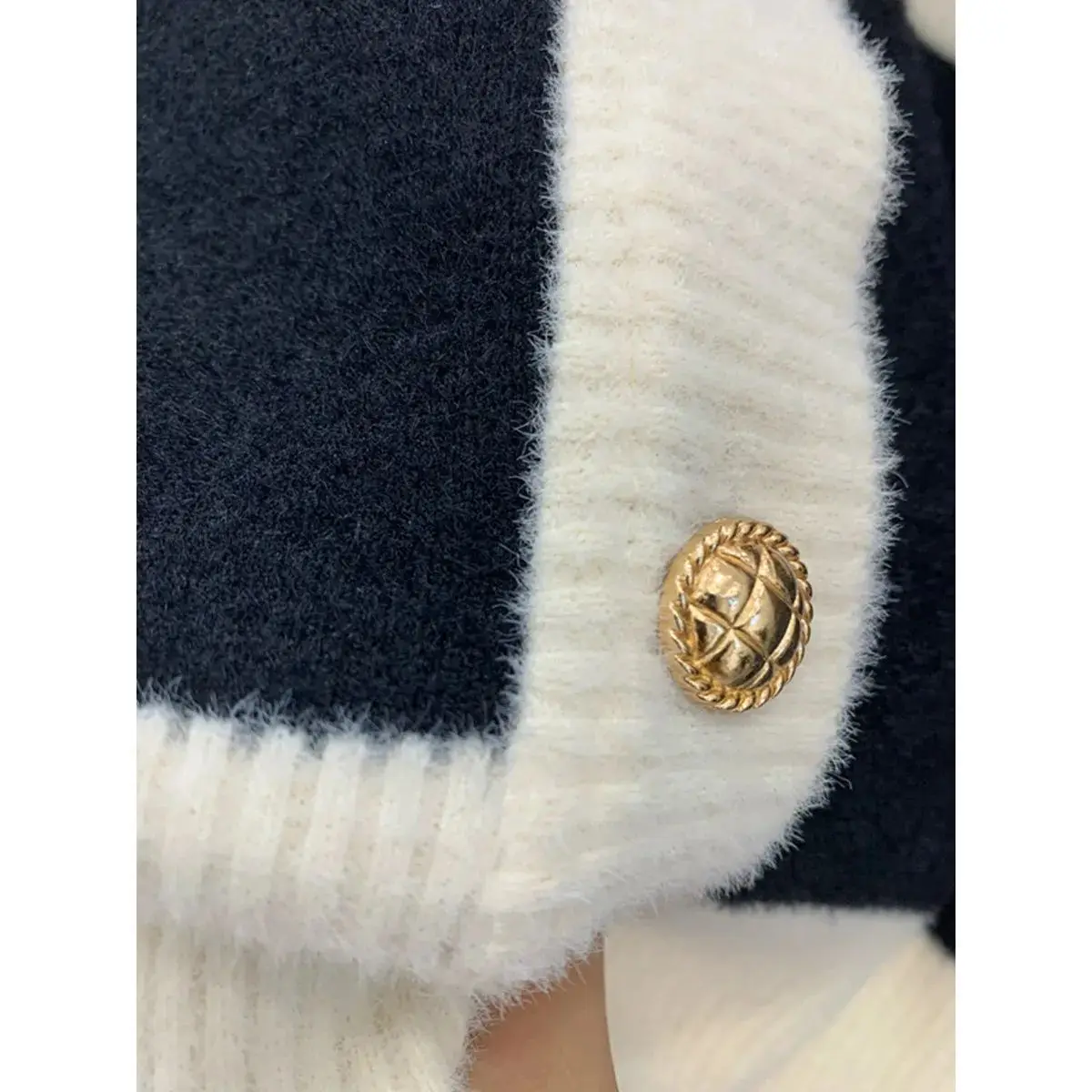 Autumn Winter All-match Patchwork V-neck Sleeveless Sweater Vest Female Simplicity Buttons Loose Knitting Coat New Fashion Tops