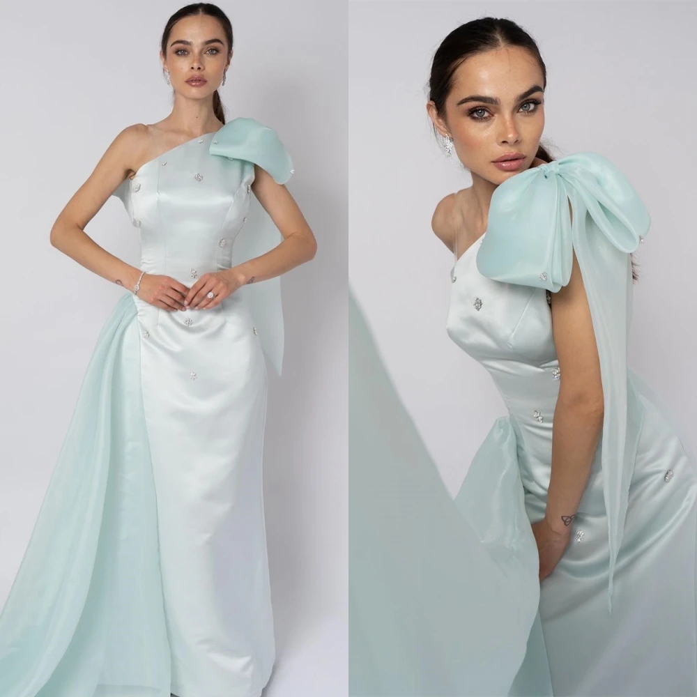تخصيص رائعة السماء الزرقاء الساتان واحد الكتف فساتين لحضور الحفلات الموسيقية أنيقة القوس فساتين الحفلات رسمية لوحة قطار 2025 فساتين السهرة