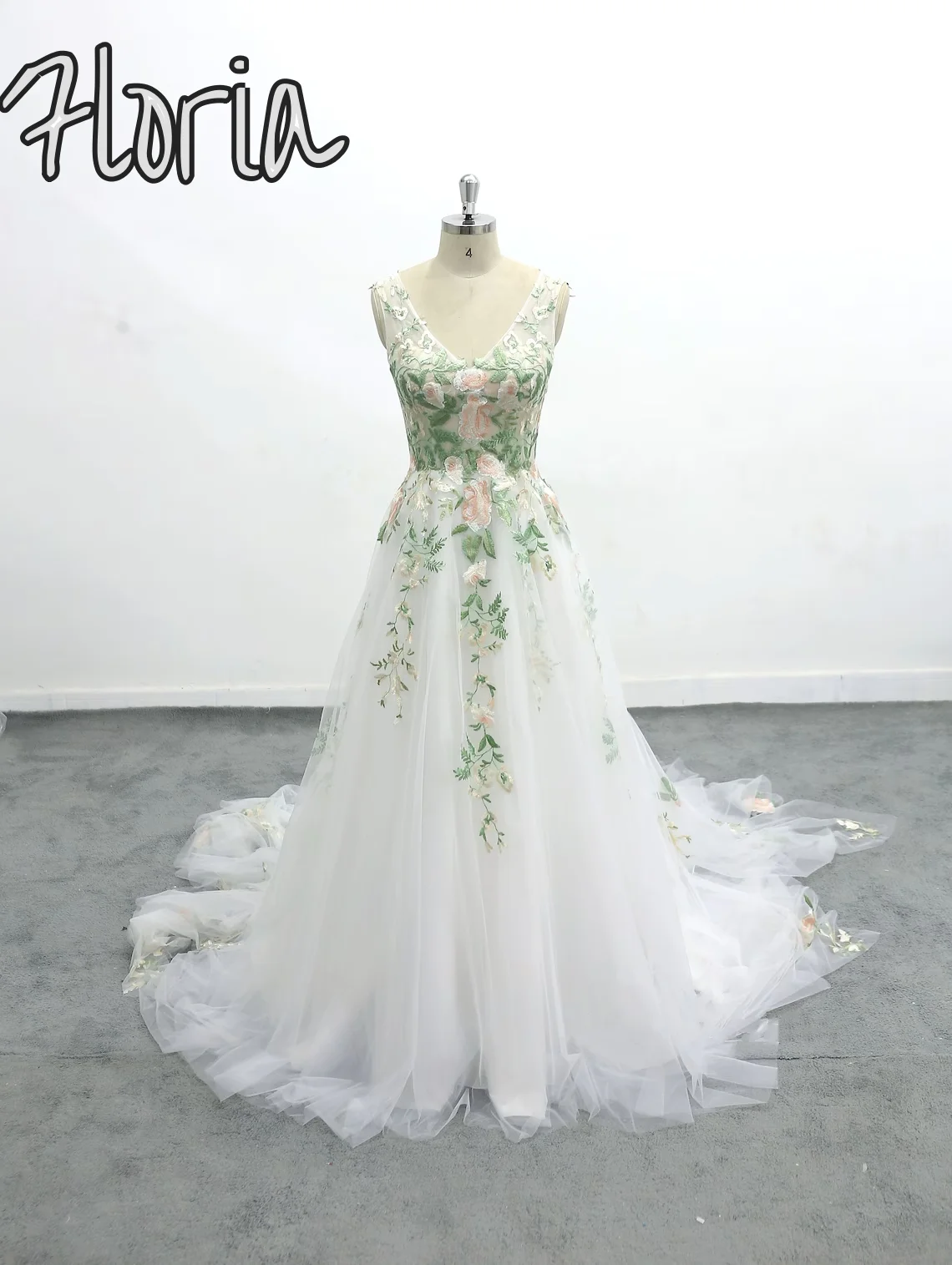 

Forest Fairy V-Neck Lace Wedding Dress With 3D Floral Appliues Boho Beach Wedding Dress With Irregular Train Vestidos De Novia