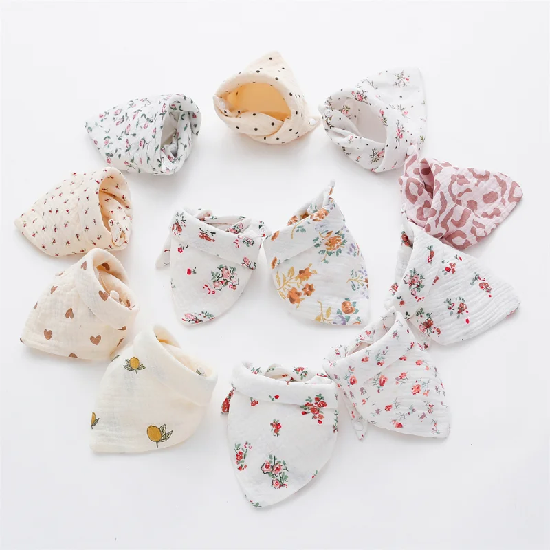 Summer New Baby Printed Triangle Towel Pure Cotton Gauze Saliva Towel Baby Bib A Variety of Options