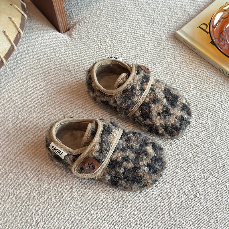 Toddler Girls Fuzzy Casual Shoes 2026 New Winter Kids Warm-lined Cotton Flats Non-slip Trendy Comfort School Footwear Daily Wear