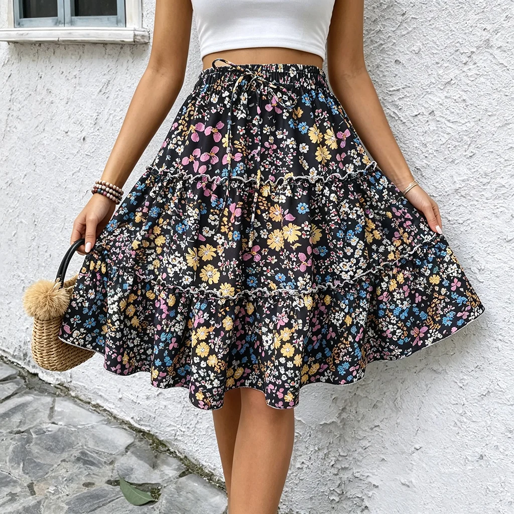Women's Bohemian-Style Floral-Patterned High-Waisted Ruffled Layered mini Skirt with vintage Floral Print - a Swinging Short Ski