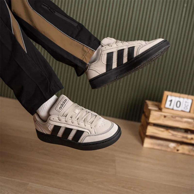 Adidas Retro Suede Casual Skate Shoes Khaki Three Stripes Walking Sneakers Men Women HQ7370