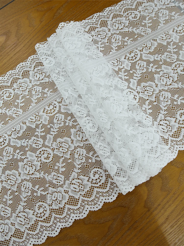 White small rose lace table flag with rustic romantic style suitable for living room dining table