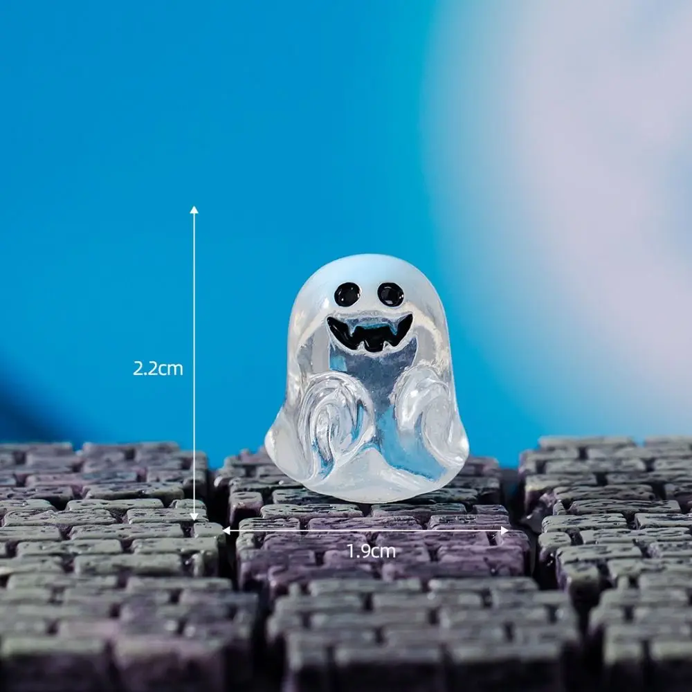 

Micro Landscap Halloween Crystal Ball Resin Easy to Carry Resin Faceless Ghost Mini Pumpkin Resin Ornaments Halloween