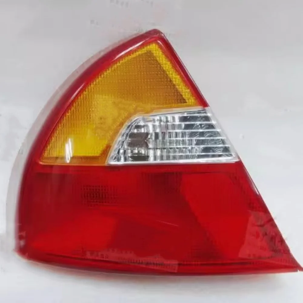 لميتسوبيشي Lioncel اليسار خارج الذيل ضوء بدوره إشارة الفرامل عكس الضوء اكسسوارات السيارات