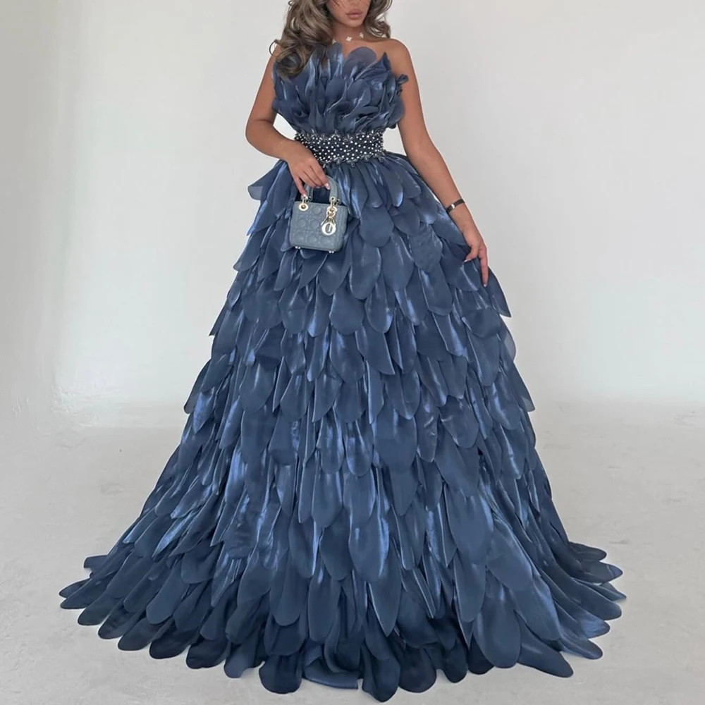 Elegant Party Dresses Woman 2024 Floor Length A-Line Strapless Satin Sleeveless Sweep Train Tiered Crystal Quinceanera Gowns