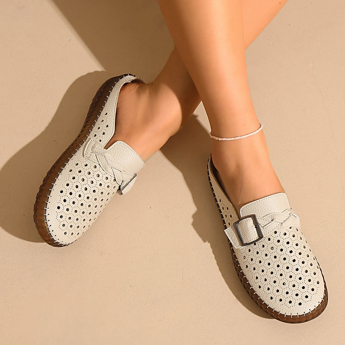 Summer Pull on Women Mules Fashion Belt Buckle Flat Slippers Outdoor Plus Size Casual Clogs Novelty Sewing Ladies Slides Shoes