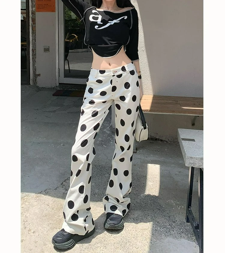 

Wave Point Low Waist Slightly Flared Jeans for Women in Summer 2025 with A Slim Fit and Versatile Design