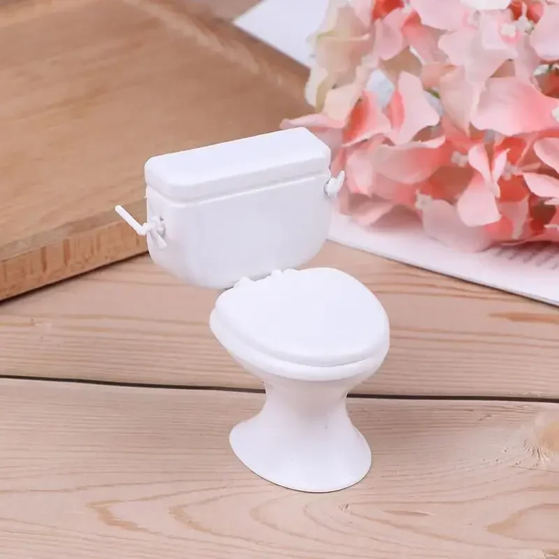 3PCS Vintage Dollhouse Furniture Bathroom Modeling White Toilet Doll House Miniature Baby Pretend Toys Dolls Accessories