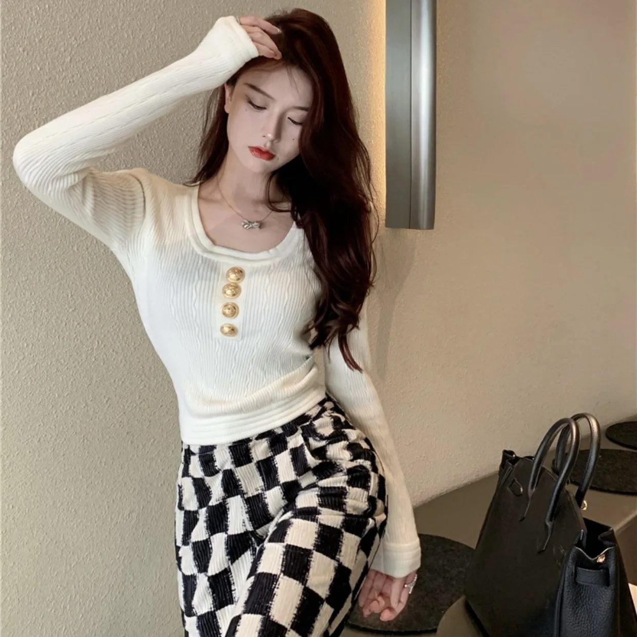 Maglione lavorato a maglia slim fit da donna Design con bottoni pesanti Autunno Inverno Nuovo Sle Abbigliamento interno Base Top coreano Sle Long Sve