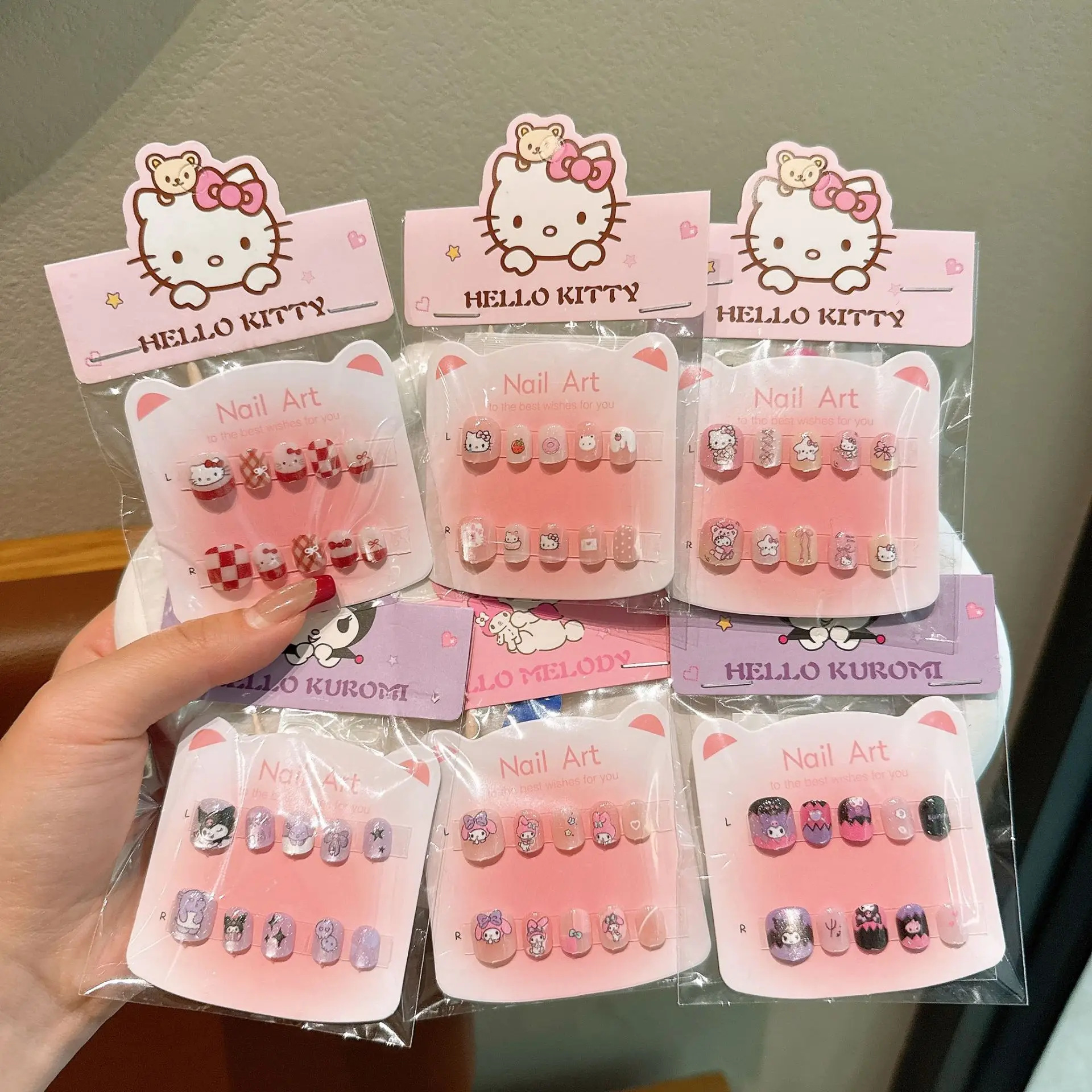 

Новые наклейки для ногтей с персонажами Куроми и Хелло Китти, мультяшные декоративные наклейки для девочек, самоклеящиеся накладные ногти.