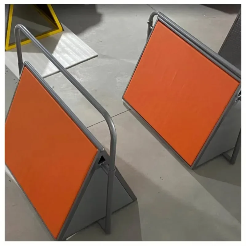 Fitness enthusiast Sports combination Multifunctional parkour training Bundled obstacle course