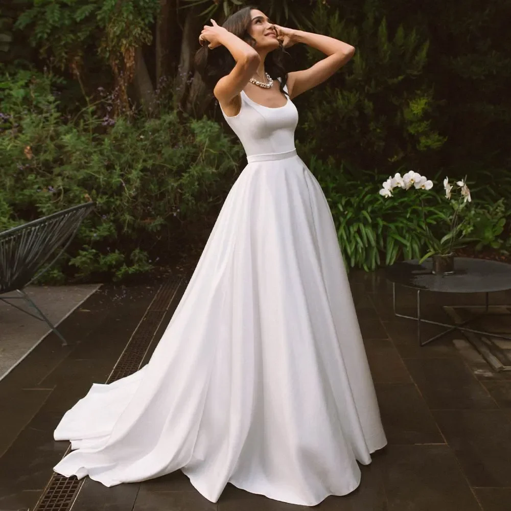 

Classic A Line Wedding Dress Square Vestido De Noiva Satin Appliqued Women V NeckParty Gowns Custom Made Beach Brides Gowns