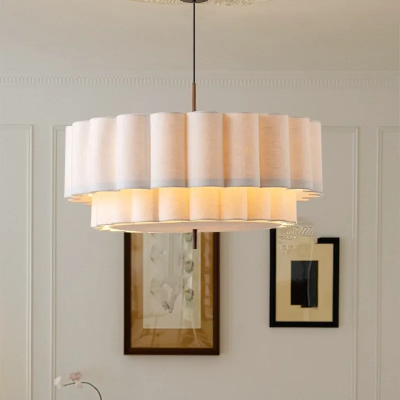 ثريا غرفة المعيشة على الطراز الفرنسي الكريمي بإضاءة رئيسية لغرفة الطعام في القرون الوسطى ثريا قماشية مبتكرة لغرفة النوم #4