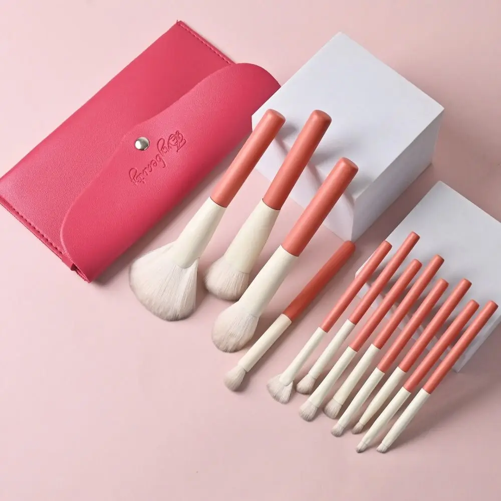 Ensemble de pinceaux de maquillage moelleux, manche en bois avec sac de rangement, brosse pour ombre à paupières, brosse professionnelle pour correcteur de cheveux doux pour débutant