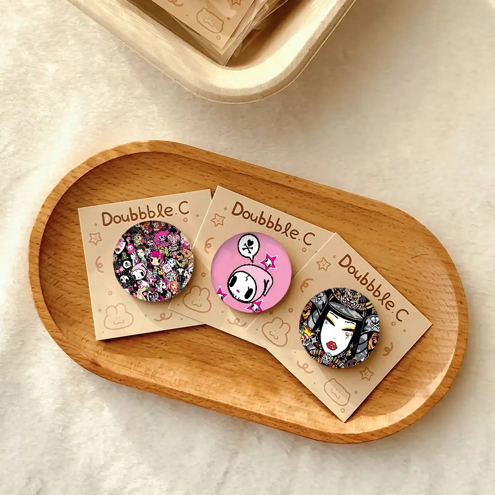 موضة T-tokidokiS شارات المشجعين الكرتون التلبيب دبابيس بروش شعار الحلي هدايا الناس ظهره ديكور قطع المجوهرات