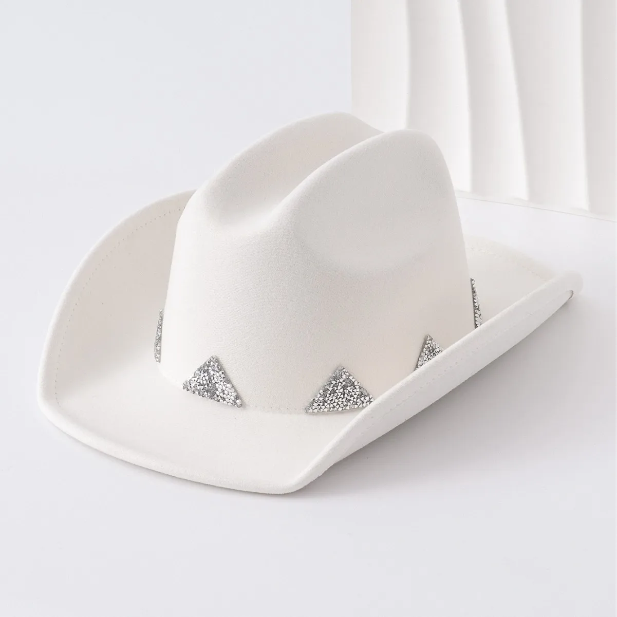 

HongLuan White Felt Fascinators Hats Rhinestone Woman & Black Fedora Cowboy Hat Woman, Flat Wide Brim Party Caps for Man