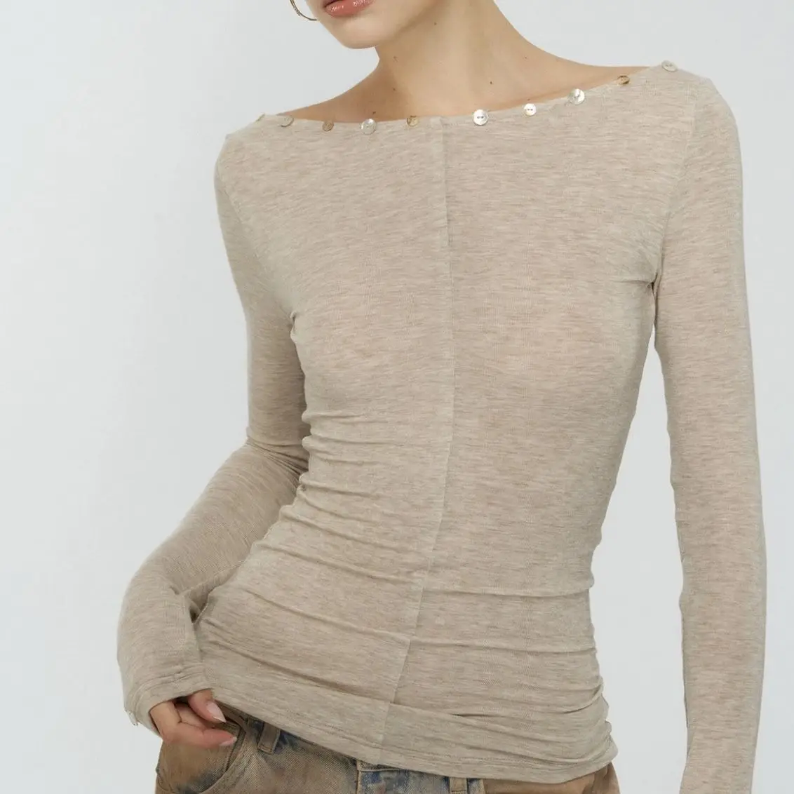 Khaki V-neck Hot Diamond Mother-of-pearl Button Bottoming Shirt Reversible One-shoulder Long-sleeved T-shirt Temperament Top
