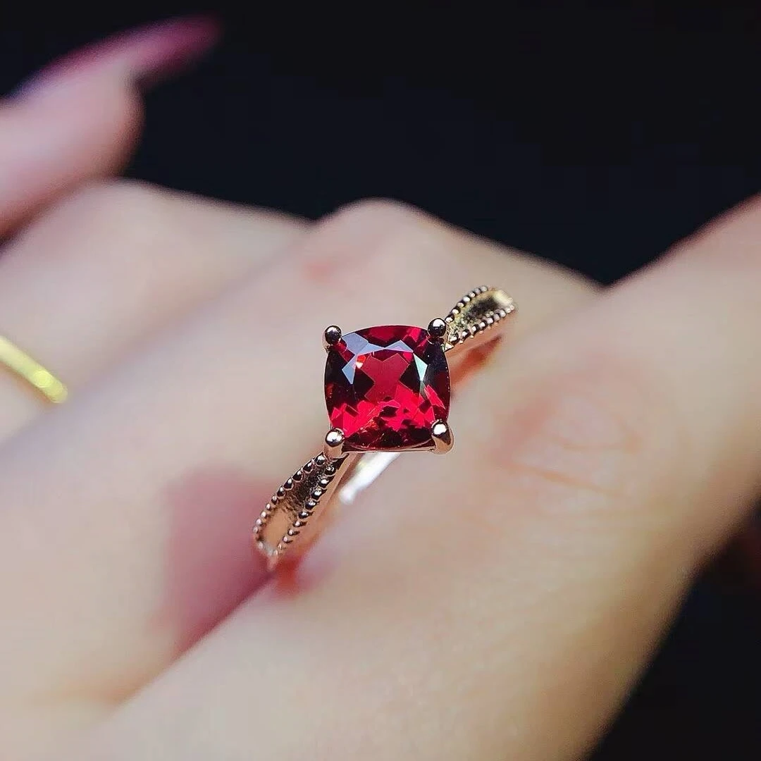KJJEAXCMY 925 sterling silver inlaid with Natural Exquisite Garnet Ring,simple elegant,transparent texture professional testing