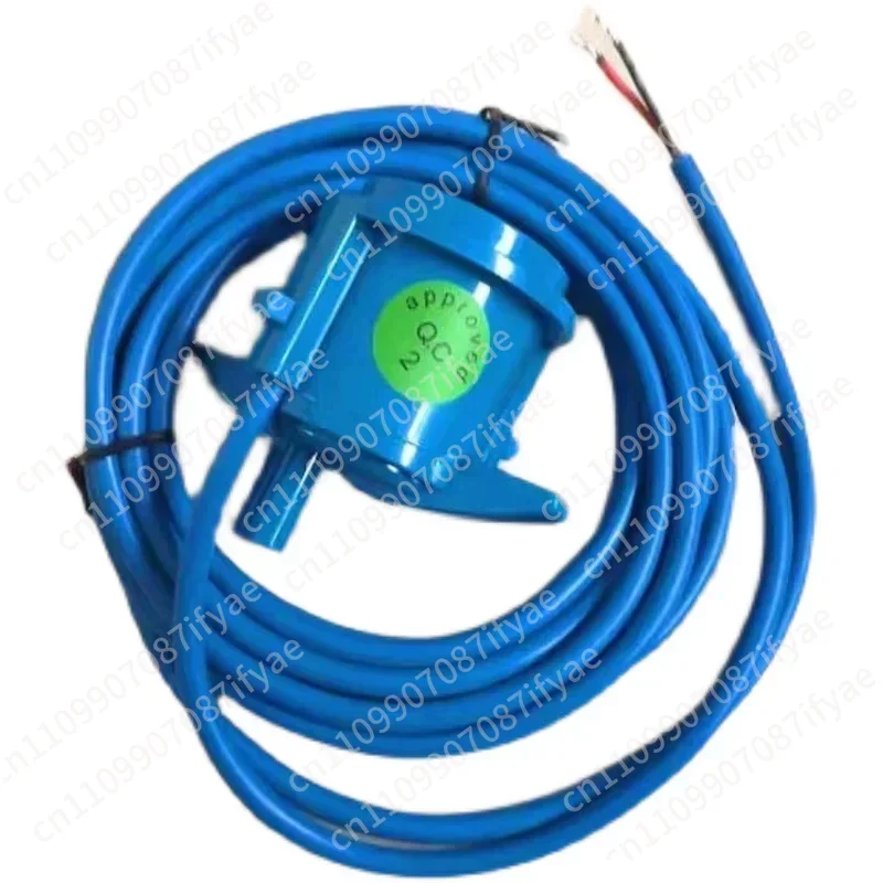 Milking machine solenoid valve positive pressure negative pressure shut-off valve