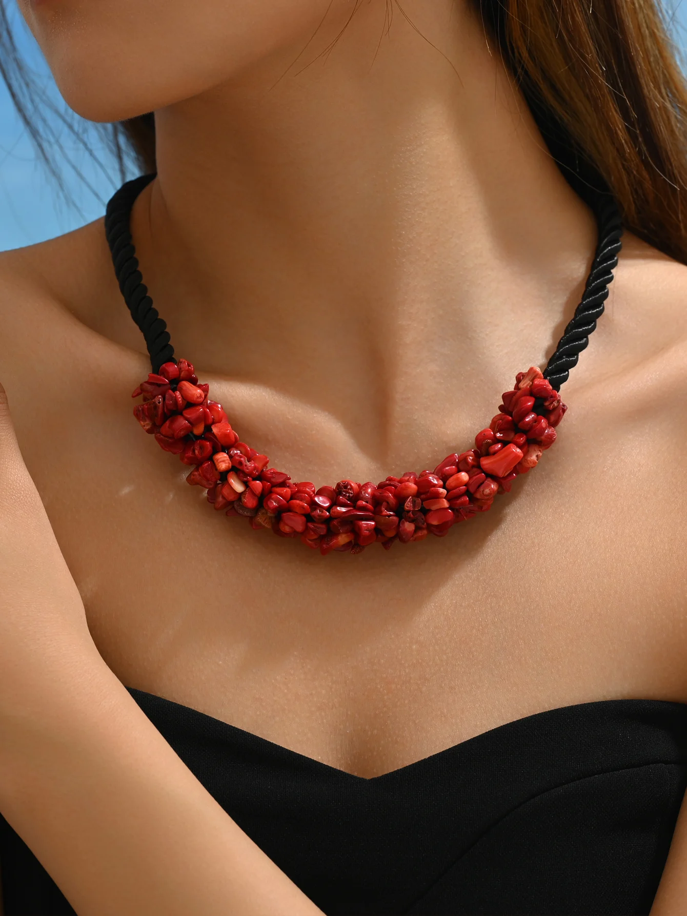Collar bohemio hecho a mano con concha de grava Irregular, tejido de masa frita, Collar de cuerda, accesorios para fiesta y vacaciones para mujer