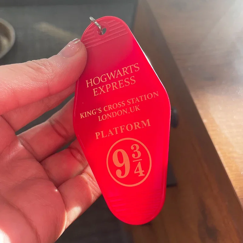H-P Magic H0gwarts Express porte-clés plate-forme 3/4 9 porte-clés motel porte-clés vintage porte-clés rouge