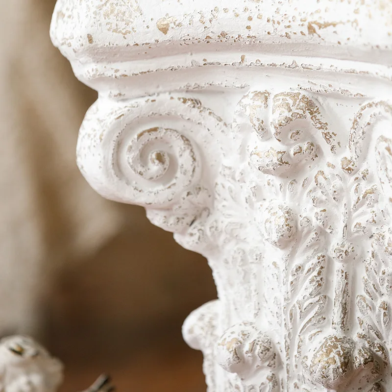 European retro Roman column floor-to-ceiling ornament studio wedding photography props, classical home accessories by the foyer