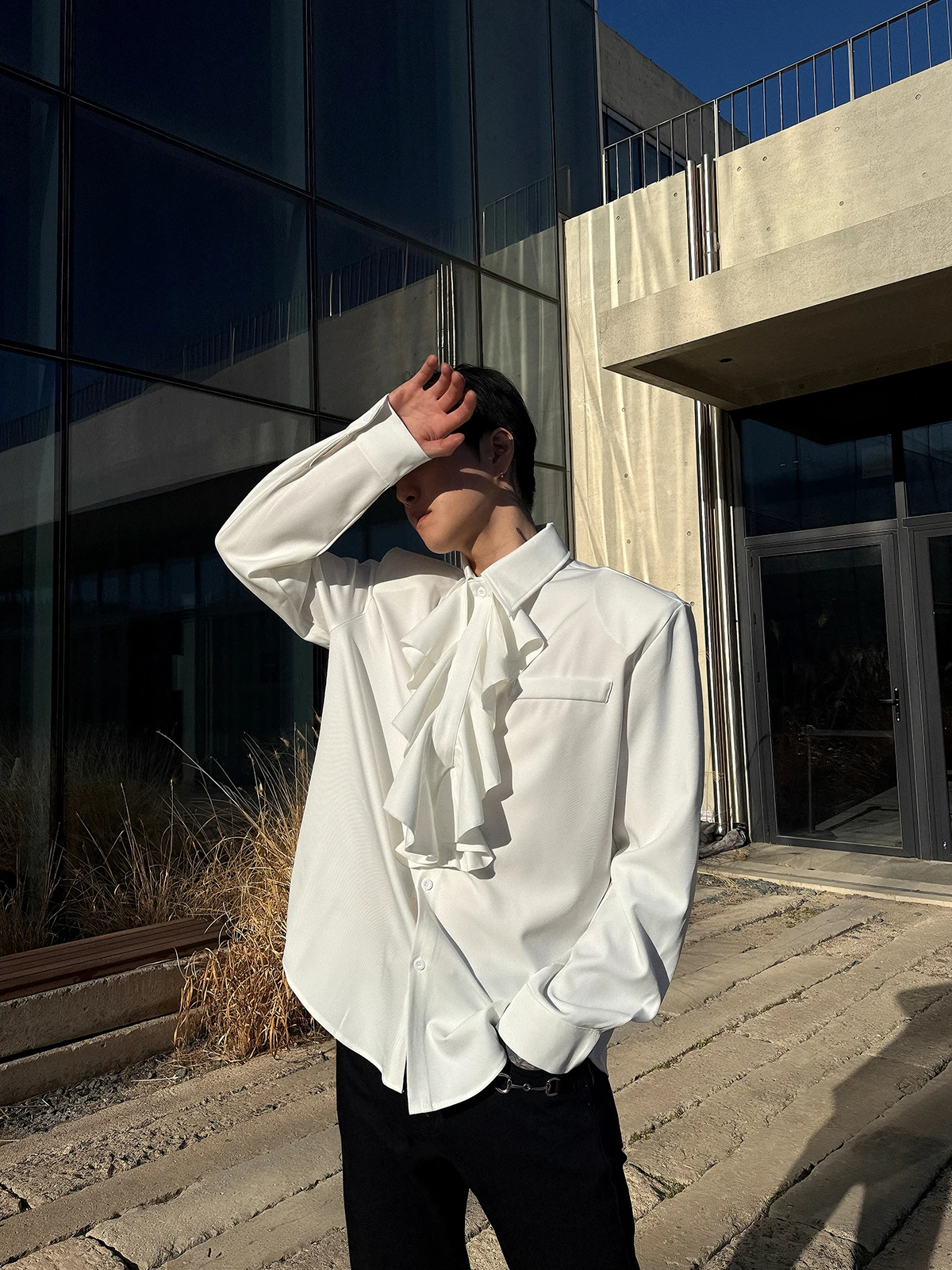 

Мужская белая рубашка Ele с длинным рукавом и кружевной отделкой: элитный дизайн, повседневный свободный крой, французский стиль, на пуговицах