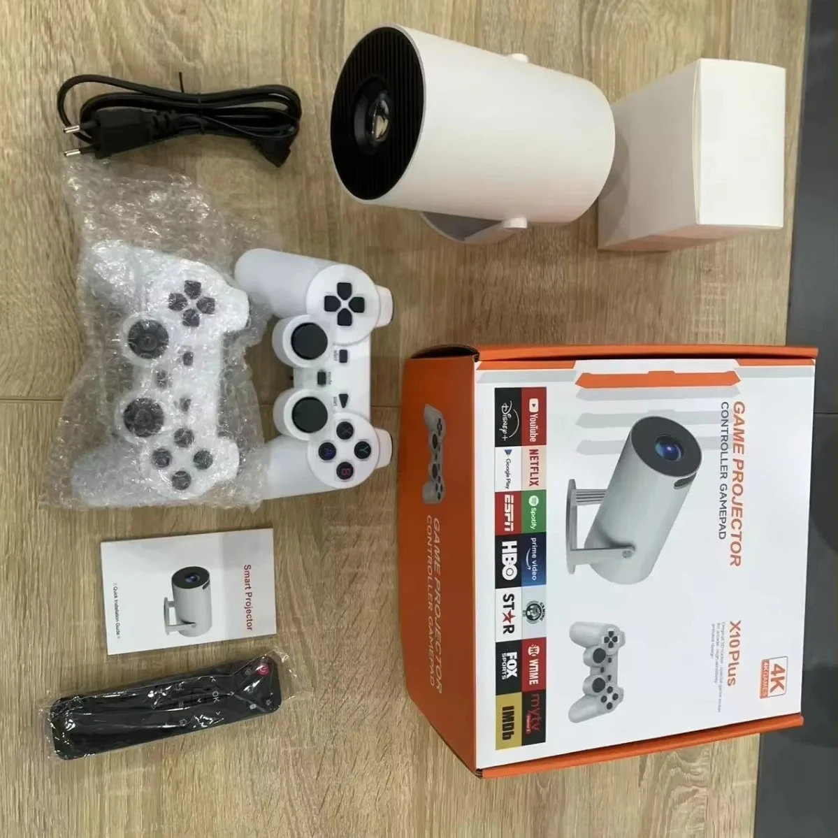 NEW X10 Plus Retro video game consoles Android 11 system Portable Intelligent Projector 720p H713 Lcd Projector Hd H300 game box